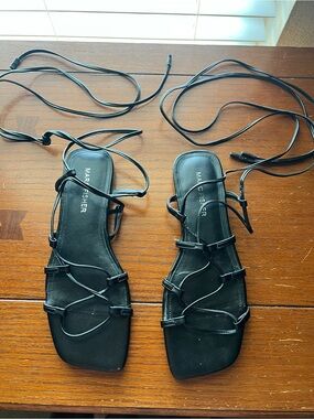 Marc Fisher Black Strappy Lace Up Sandals Mcalyda Flat Shoes Women Sz 6.5